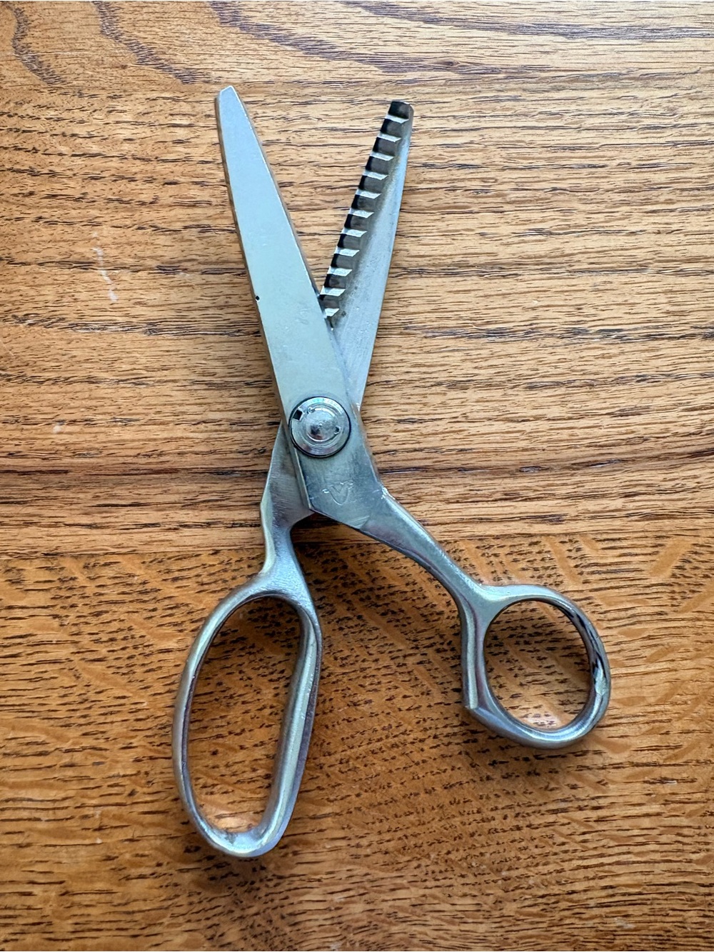 VTG Pinking Shears Vanguard #85 Scissors- Sewing-Stainless- Made in Japan- ~7 - Picture 3 of 13